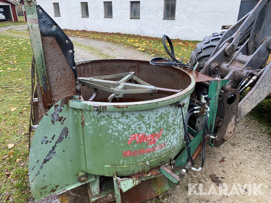 Betongblandare Fliegl 800FA Stora BM