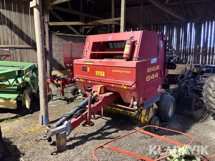 Rundbalspress New Holland 644