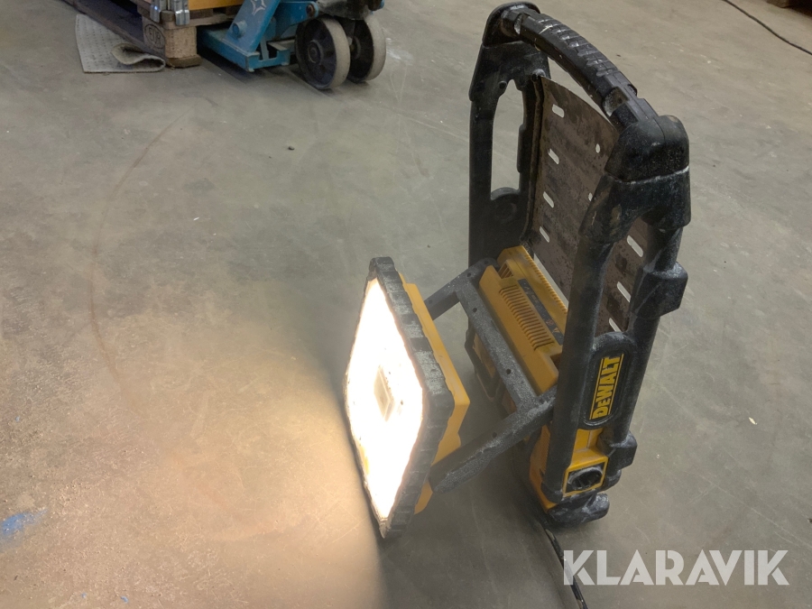 Laddstation med bygglampa DeWalt DC022QW, Herrljunga, Klara