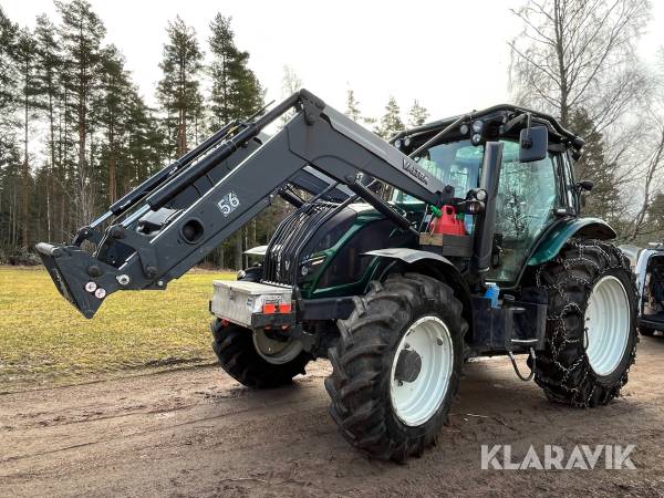 Traktor Valtra N114E HITECH 5 med Frontlastare