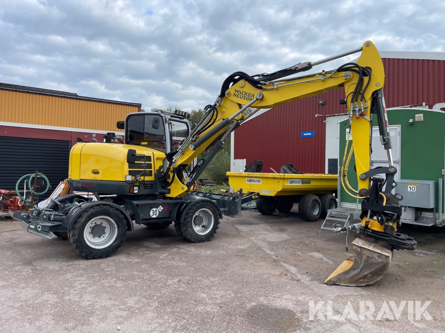 Grävmaskin Wacker Neuson EW100 med vagn