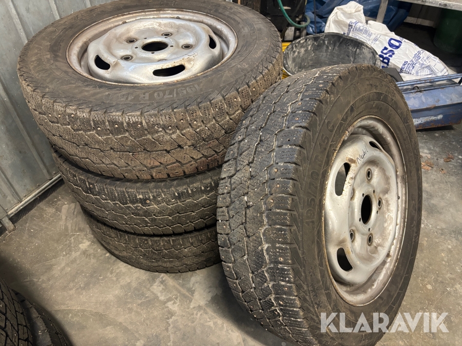 Dubbdäck på fälg Continental Vanco ice contact 195/70 r15c