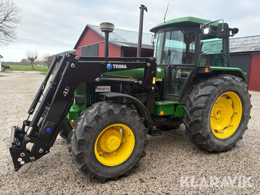 Traktor John Deere 3050 med lastare