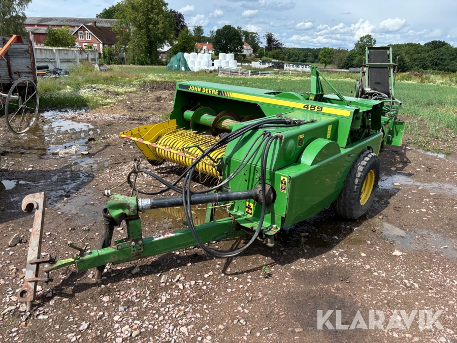 Småbalspress John Deere 459