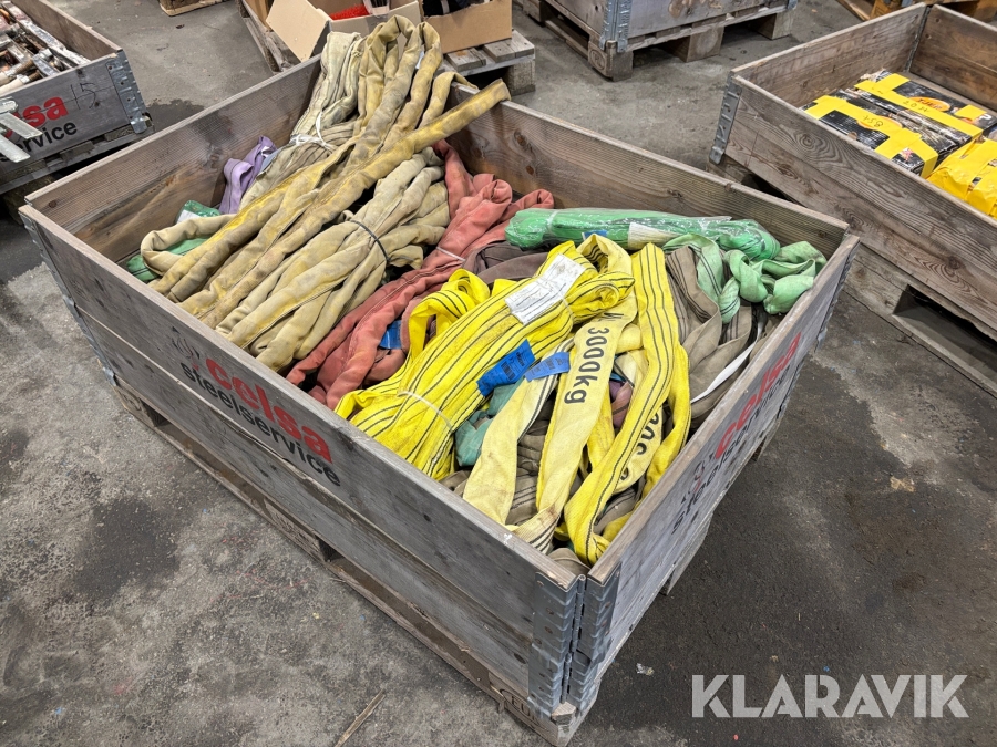 Pall med blandade stroppar