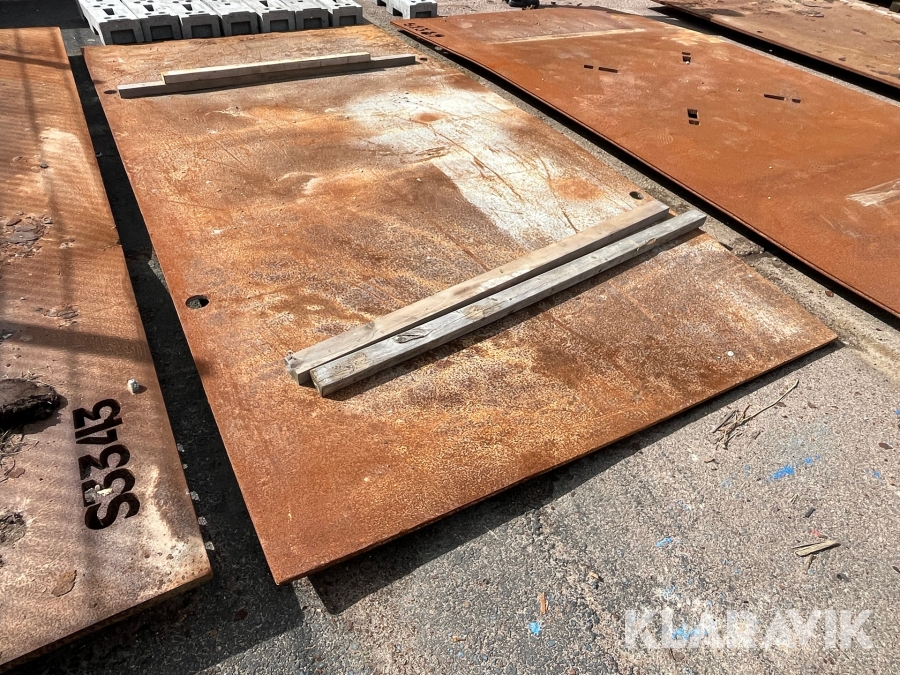 Körplåt 4 x 2 M, 15 mm tjock