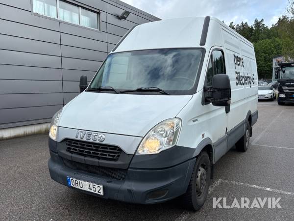 Skåpbil Iveco 35S13