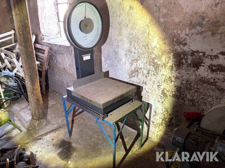 Våg Rhewa 429 med bord