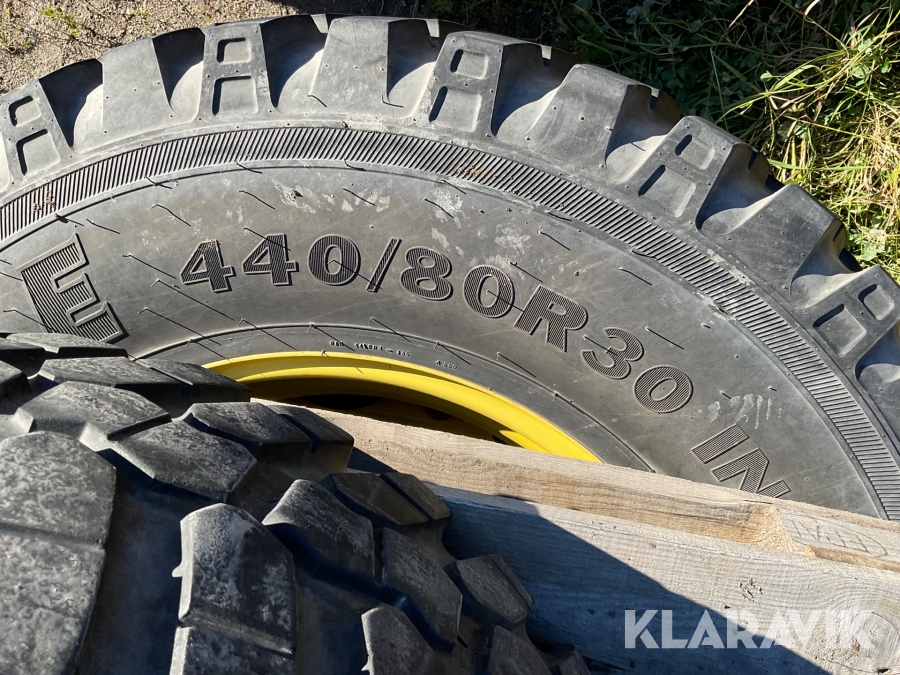 GOODYEAR TRACTION SURE GRIP - GOODYEAR