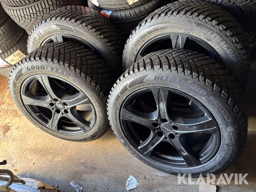 Kompletta vinterhjul Goodyear Ultragrip SUV 4x4 255/50R19 5/112 dubbdäck