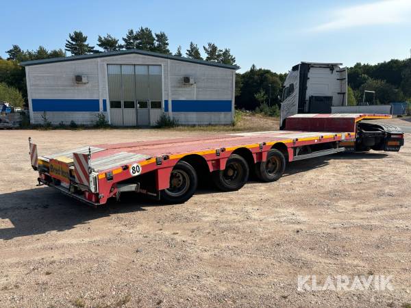 Jumbotrailer Faymonville MAX - Tvångsstyrd med trombon