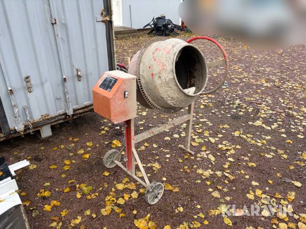 Betongblandare Lescha ABM P 135L.