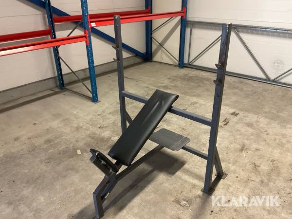 Vinklad bänkpress för skivstång Concept