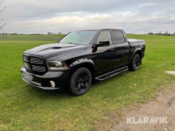 Pickup Dodge RAM 1500 HEMI