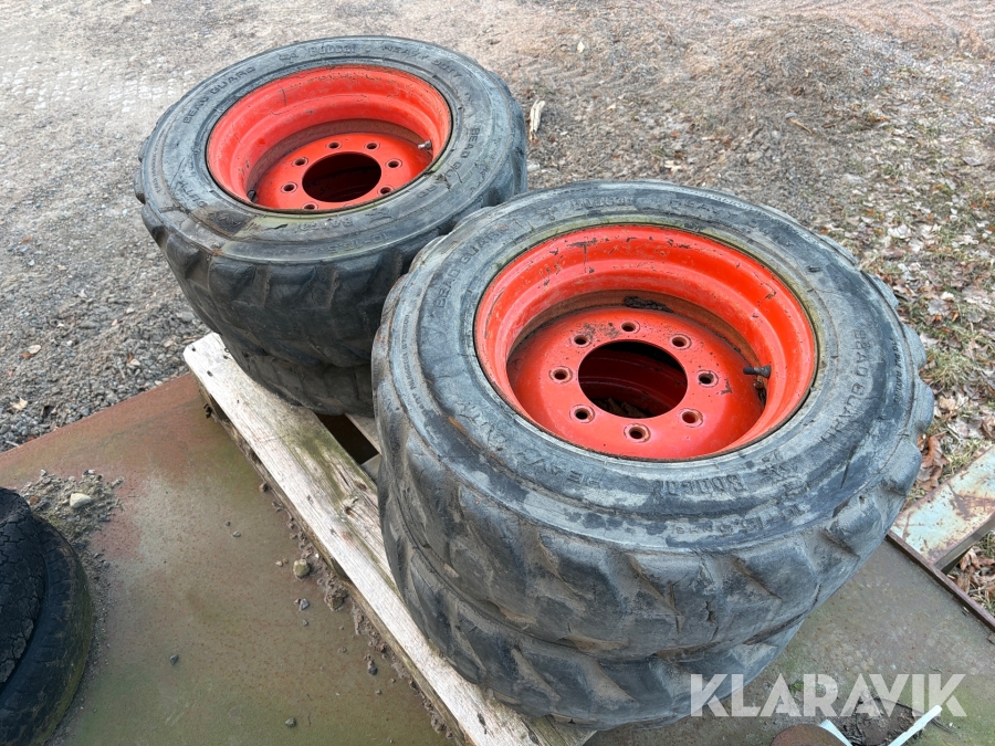 Däck Bobcat Heavy Duty 10-16.5 4 st