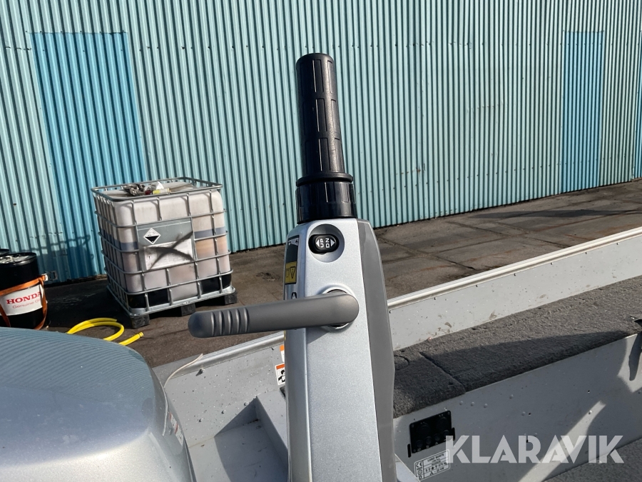 Sportfiskebåt Lund 1400 Fury