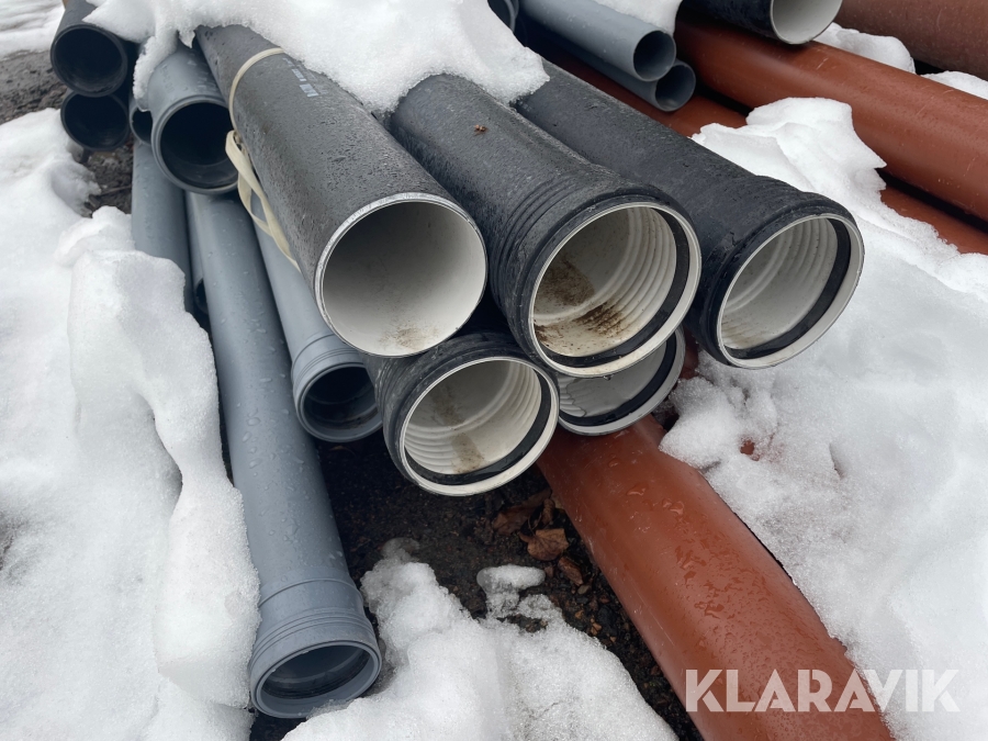 Diverse pvc rör och slangar, Oskarshamn, Klaravik auktioner