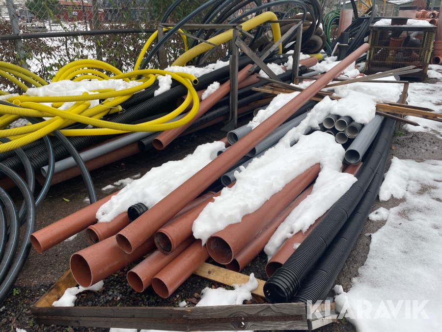 Diverse pvc rör och slangar, Oskarshamn, Klaravik auktioner