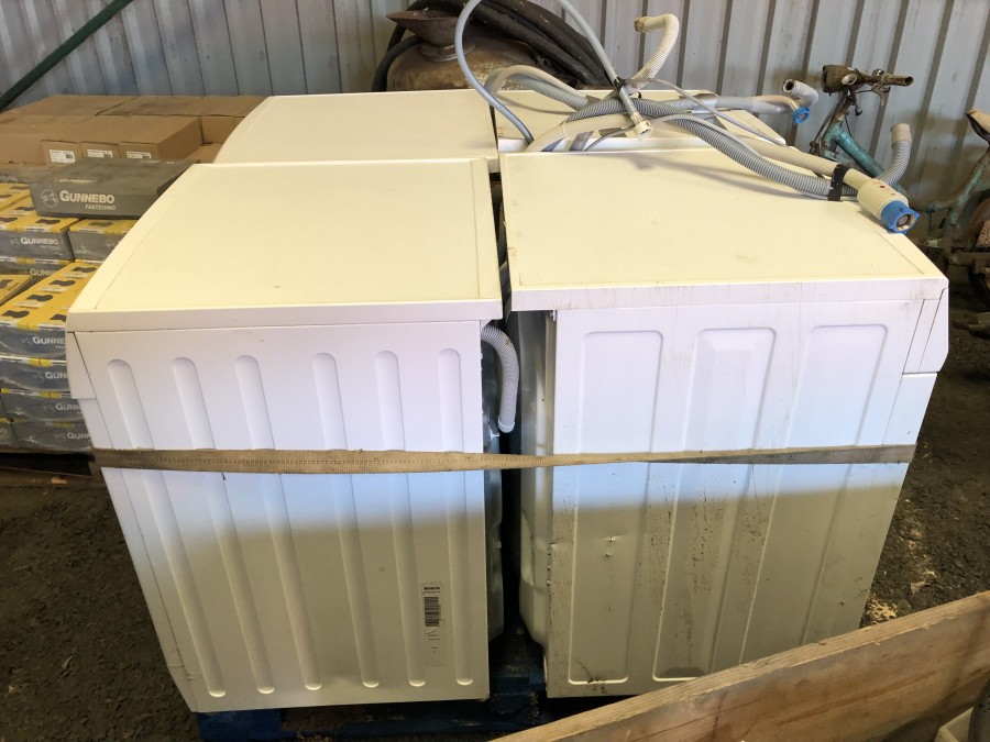 3st Tvättmaskiner och 1st Torktumlare