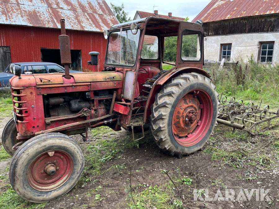 Volvo BM Boxer 350 med harv