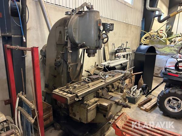 Fräsmaskin TOS FA4V