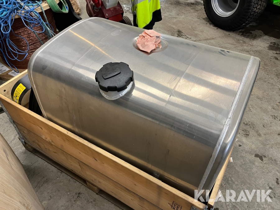 Dieseltank aluminium Volvo Original med konsoler