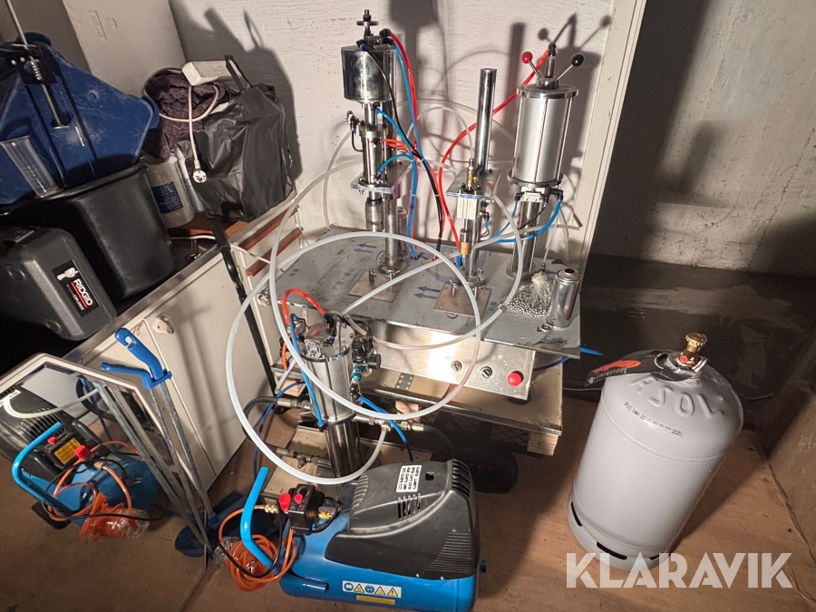 Påfyllningsmaskin för sprayfärg Airtac Cm3B-06