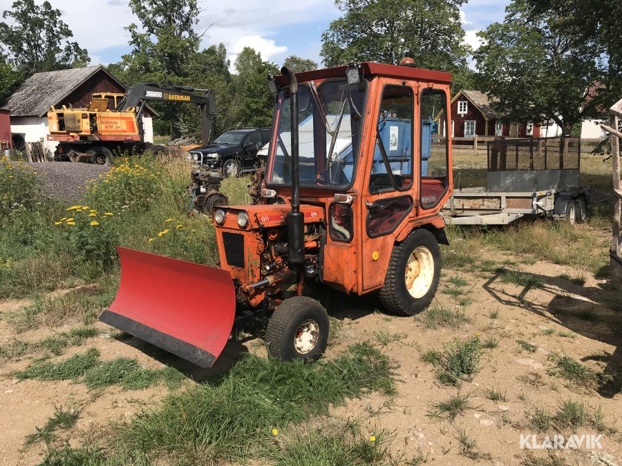 Redskapsbärare Holder B16 + plogblad