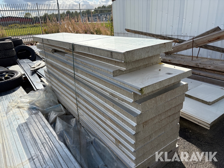 Sandwichpanel med stenullsisolering