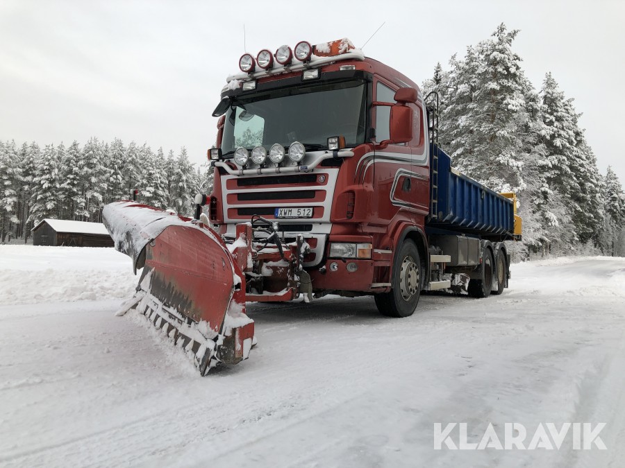 Plog- och sandningsbil Scania R420 6X4 Tandem Lastväxlare