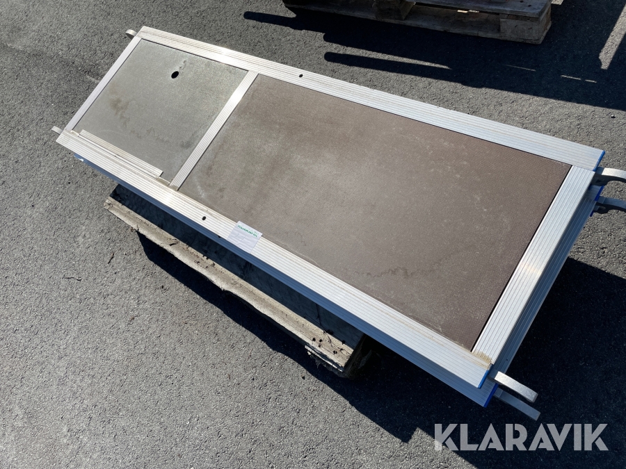 Arbetsplattform Alufase plattform plywood med lucka 2m x 0,61m