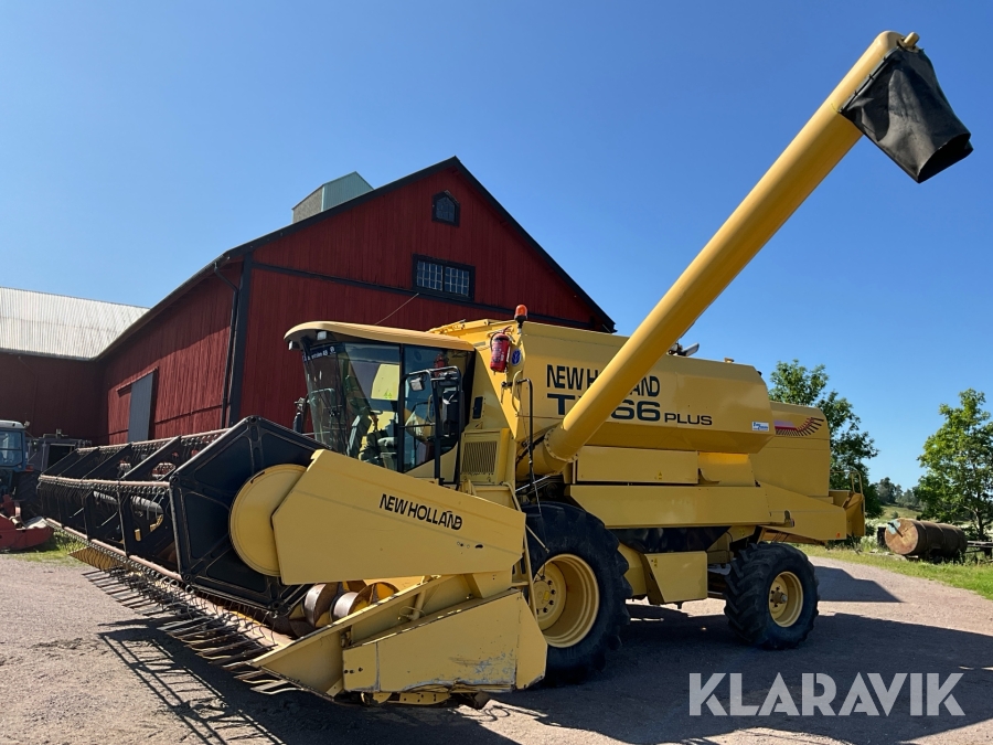 Skördetröska New Holland TX66 Plus 24fot