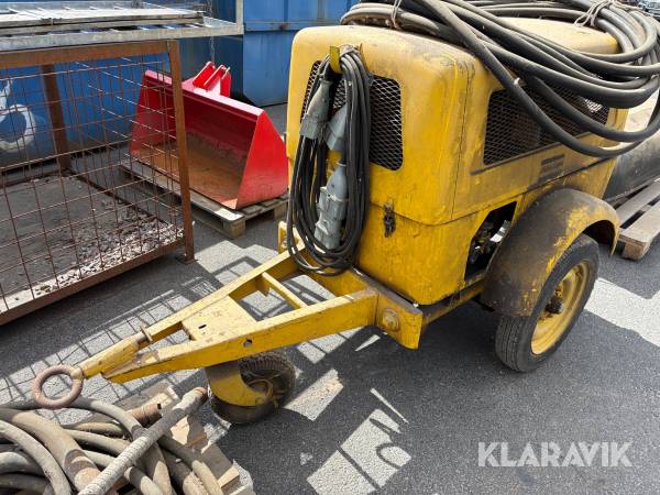 Kompressor Atlas Copco UT2 EL med slang