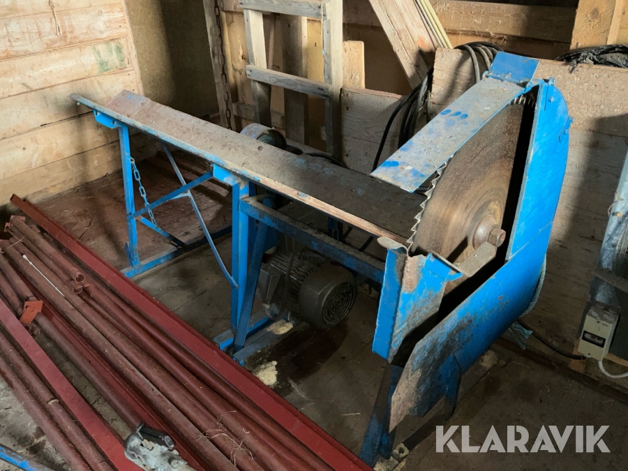 Vedkap, vedklyv och transportör