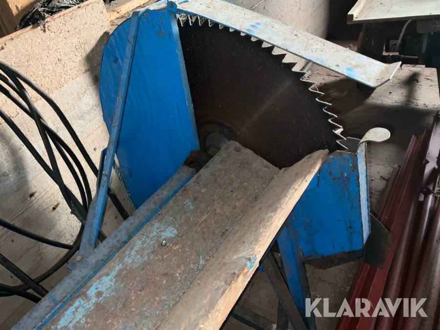 Vedkap, vedklyv och transportör