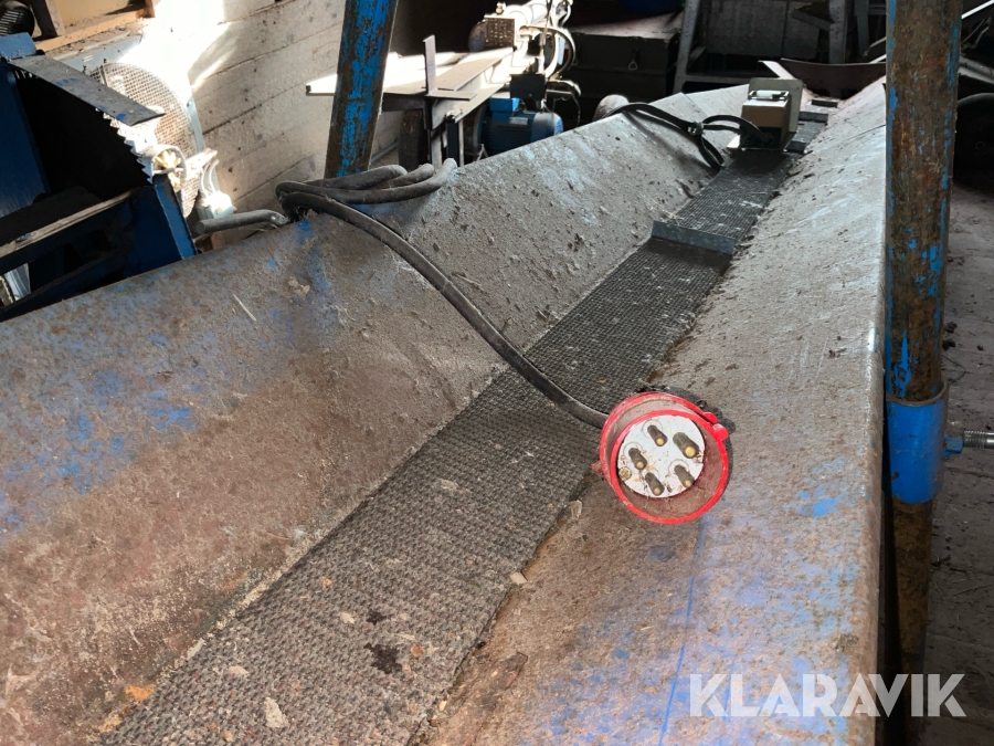 Vedkap, vedklyv och transportör