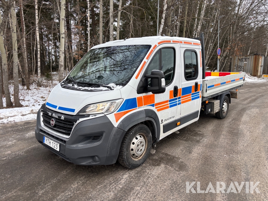 Pickup Fiat Ducato med kran