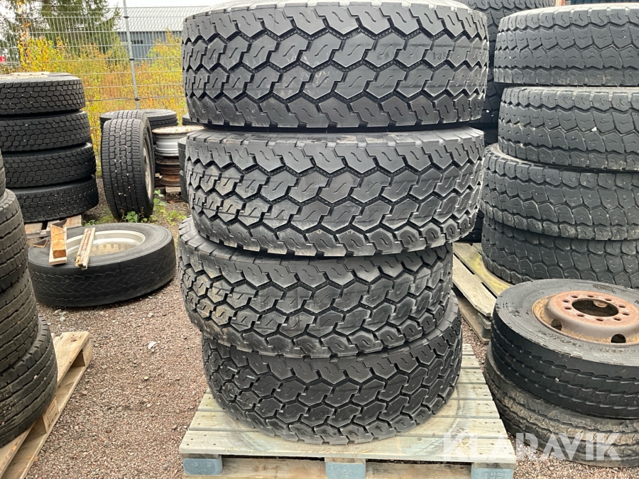 Entreprenaddäck Bridestone M844 445/65R22.5 4st