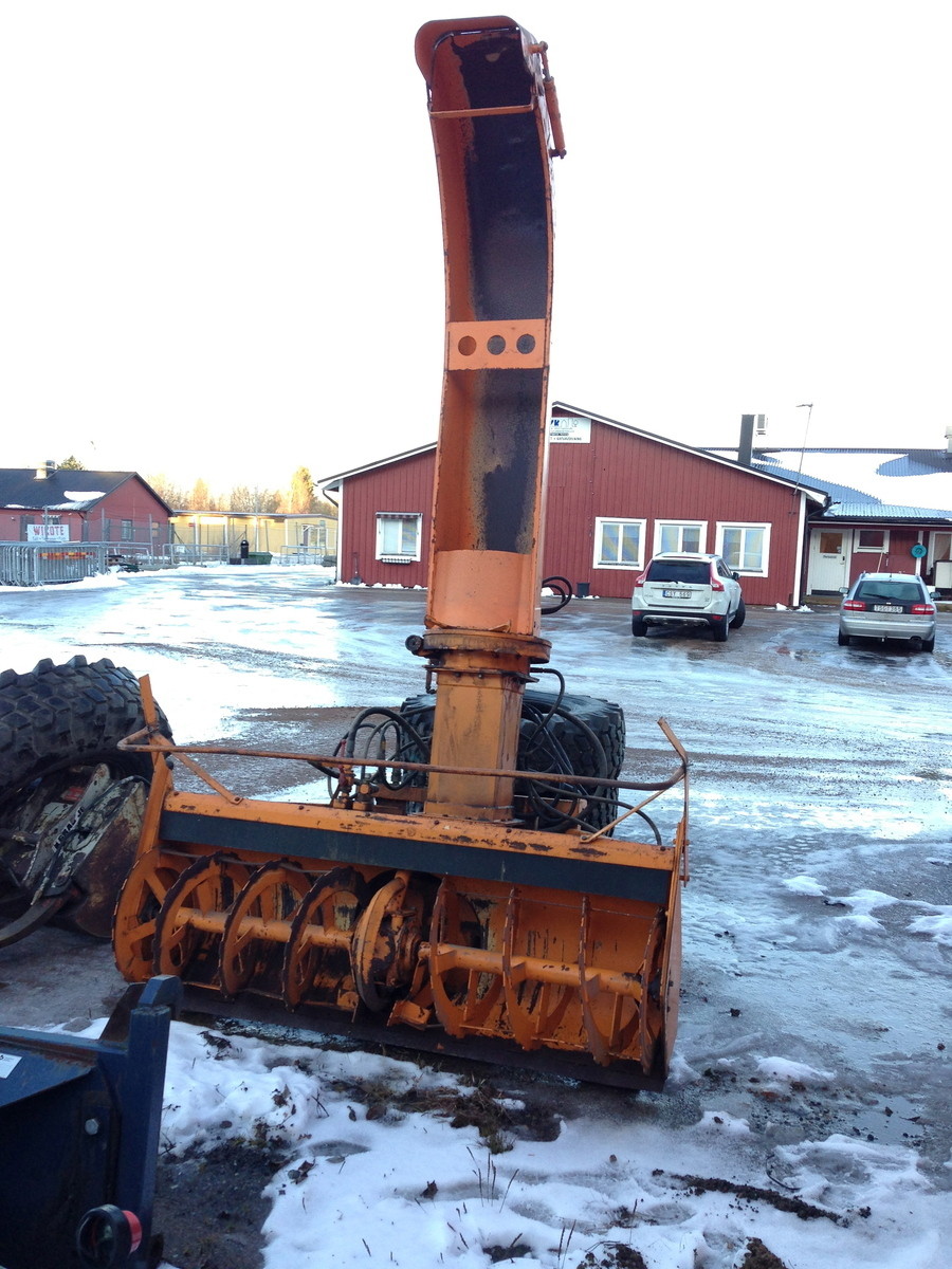 Hydraulisk snöslunga traktormonterad