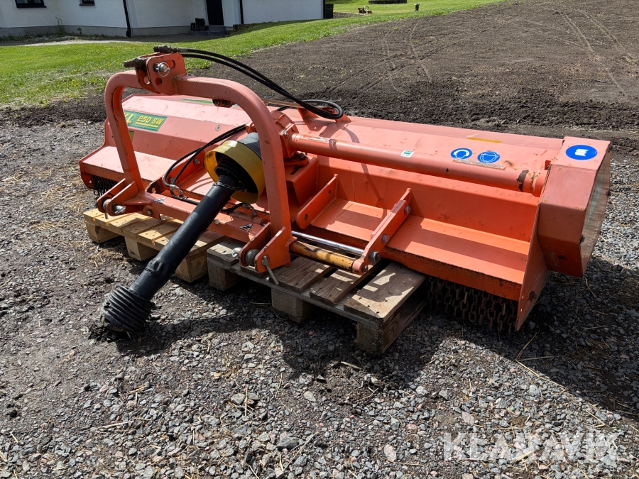 Betesputs Agrimaster KL 250 SW S med sidoförskjutning