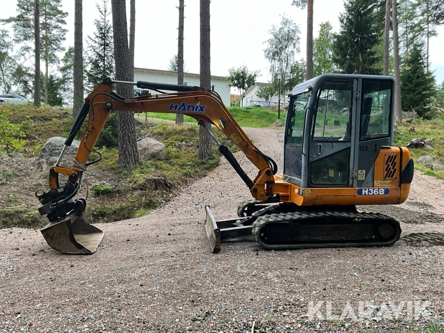Grävmaskin Hanix H36B med skopor och rotor