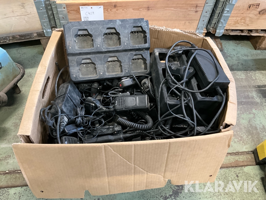 Comradio, monofon, laddare