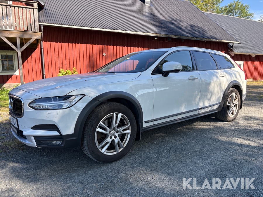 Volvo V90 Cross Country