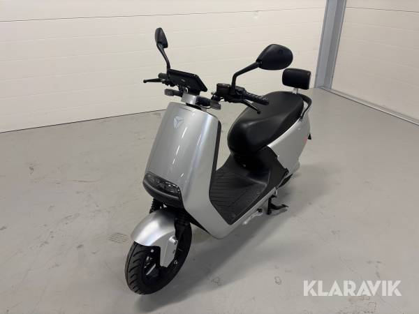Elmoped Yadea G5