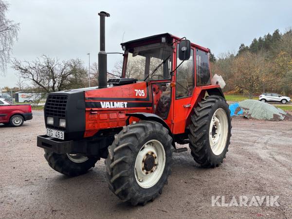 Traktor Valmet 705