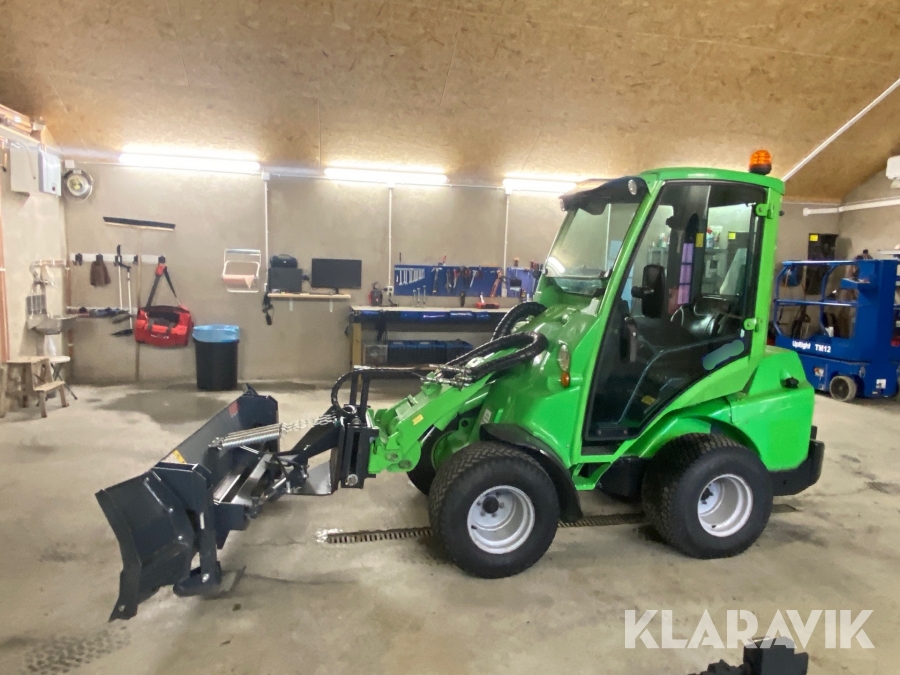 Kompaktlastare Avant 630