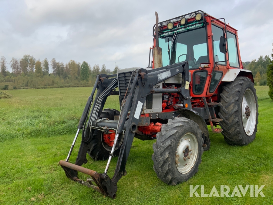 Traktor Belarus  MTZ 562 4WD med frontlastare/ skogsbyggd