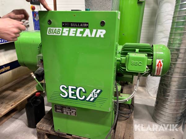 Skruvkompressor Sullair SEC 15 E10 7.5kW 7,5bar Plejdstyrd