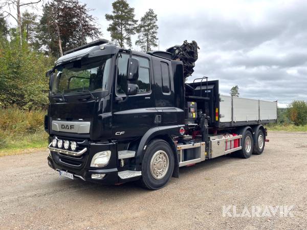 Kranväxlare DAF CF 370Y med två flak och gripskopa