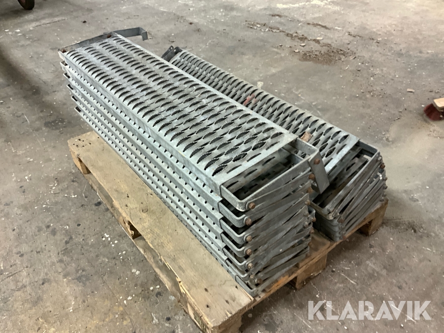 Utfällbara trappor 3st